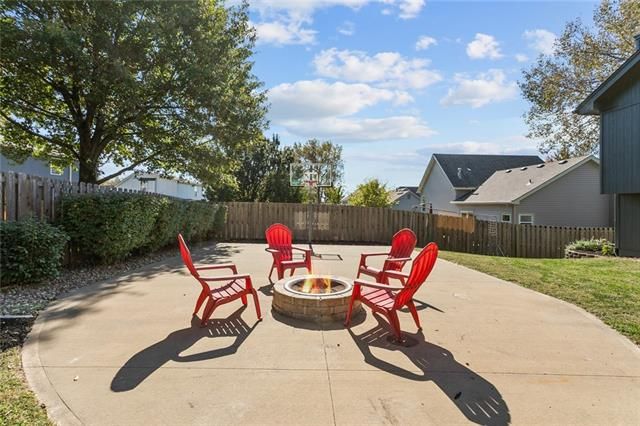 8707 N Carson Ave, Kansas City, MO 64153
