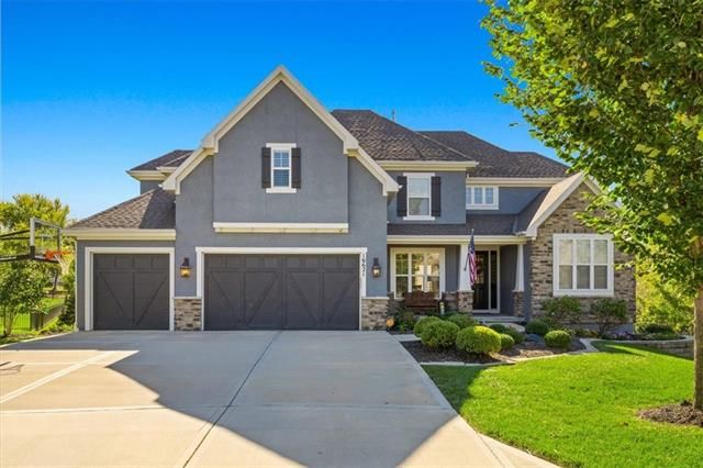 16621 Eby St, Overland Park, KS 66085