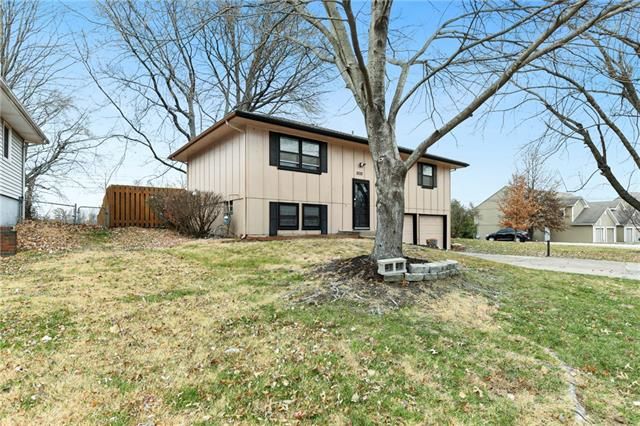 15312 E 48th St, Kansas City, MO 64136