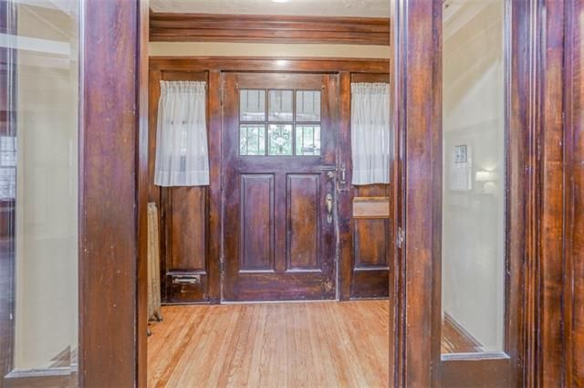 221 E 55 Ter, Kansas City, MO 64113