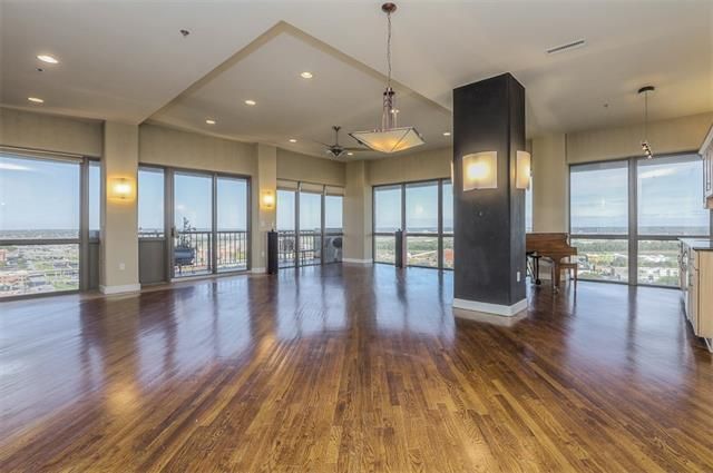 600 E Admiral Blvd #1907-1908, Kansas City, MO 64106