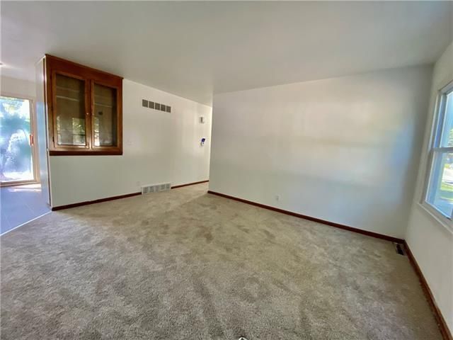 3702 N Delaware St, Independence, MO 64050