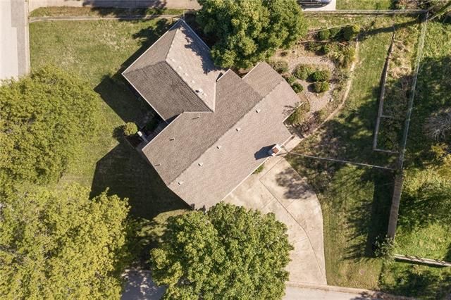4401 E 107th Ter, Kansas City, MO 64137