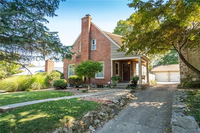 7119 Grand Ave, Kansas City, MO 64114