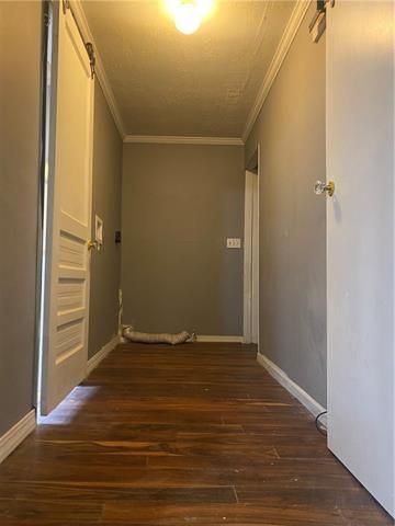 613 Main St, Henrietta, MO 64036
