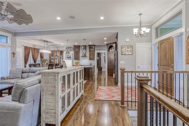 22906 E 42nd St, Blue Springs, MO 64015