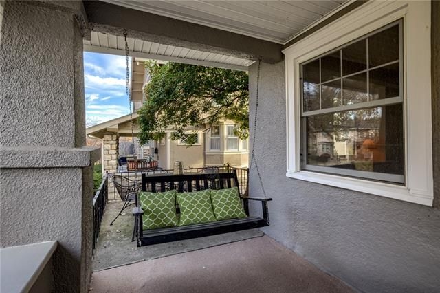 5 E 53 St, Kansas City, MO 64112