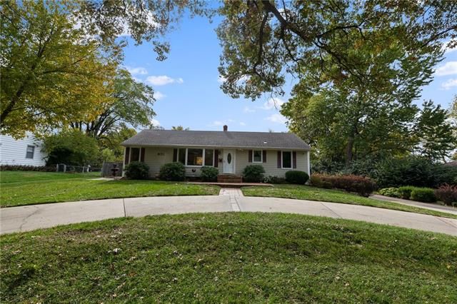 6311 E 110th Ter, Kansas City, MO 64134