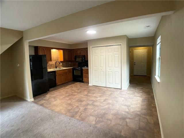 703 Cedar Dr #A, Warrensburg, MO 64093