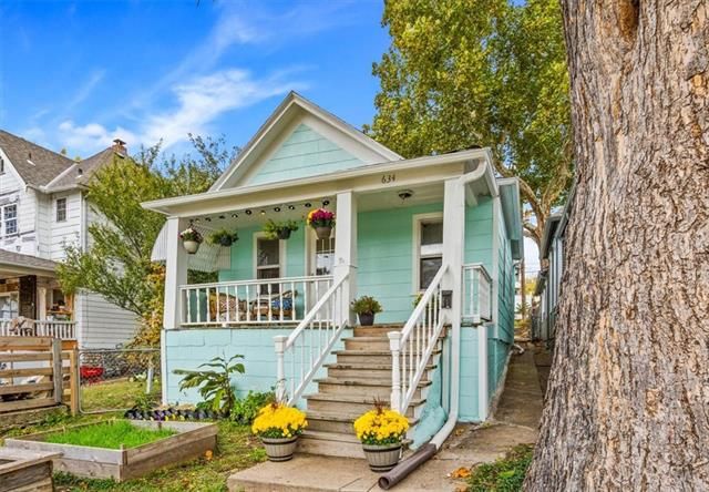 634 Splitlog Ave, Kansas City, KS 66101