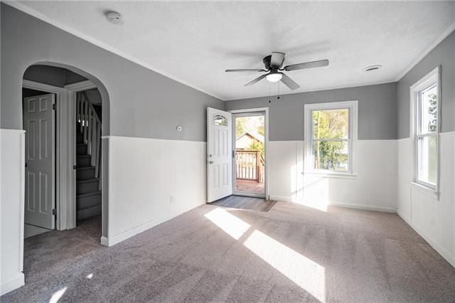 2822 Elmwood Ave, Kansas City, MO 64128