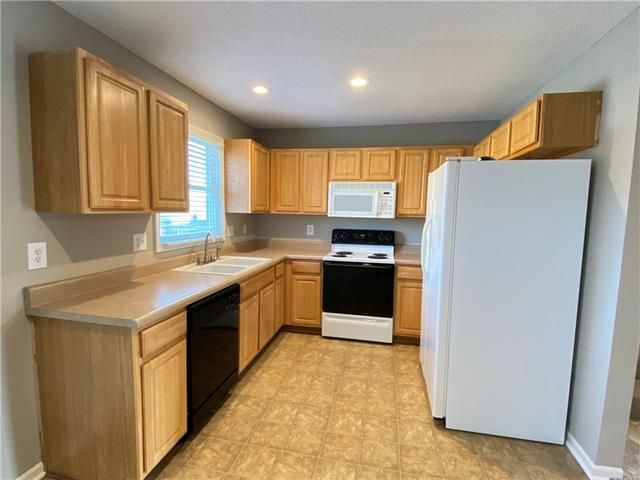 13012 Everett Ct, Kansas City, KS 66109