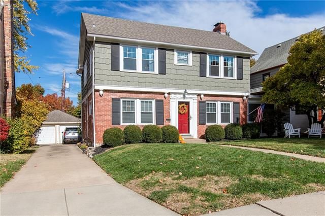 36 W 69th St, Kansas City, MO 64114