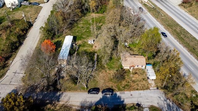 3010 E 77th Ter, Kansas City, MO 64132