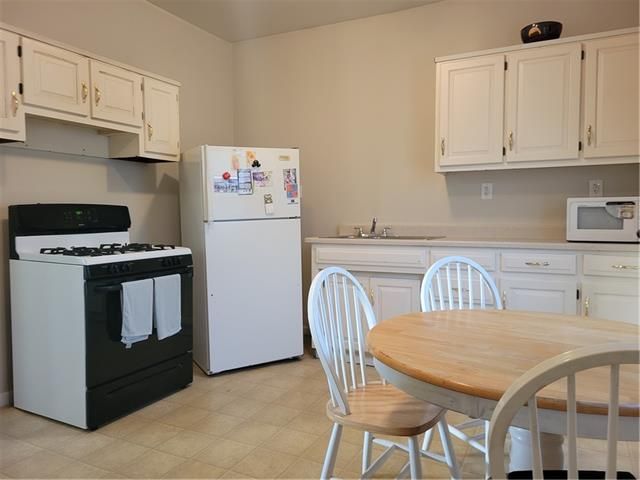 2341 Jarboe St, Kansas City, MO 64108