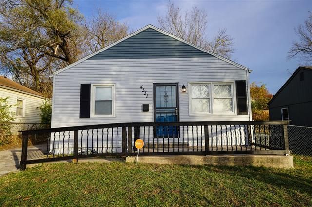 4331 Mersington Ave, Kansas City, MO 64130