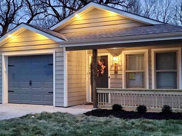315 E Mill St, Osawatomie, KS 66064