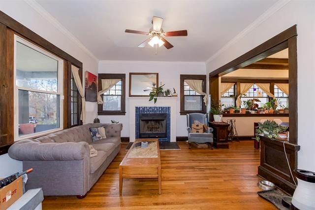 4209 Holmes St, Kansas City, MO 64110