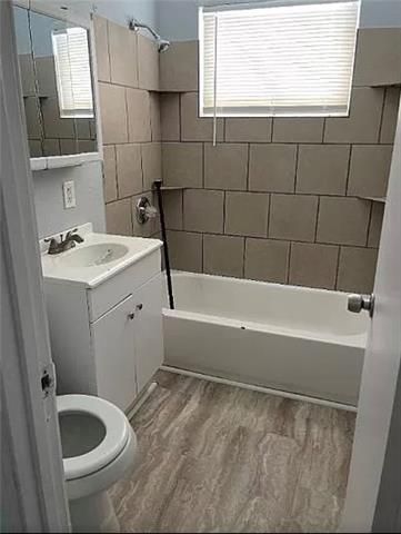 7712 E 111th Ter, Kansas City, MO 64134