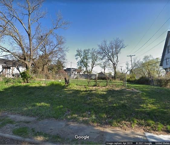 3808 E 61st St, Kansas City, MO 64130