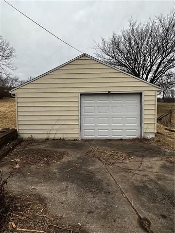 5212 Bennington Ave, Kansas City, MO 64129
