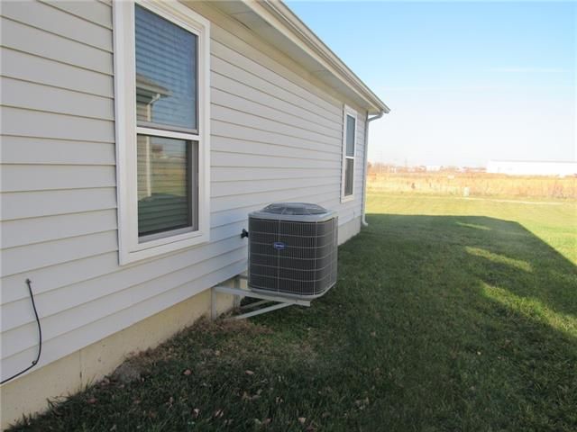 742 Pinewood St, Gardner, KS 66030