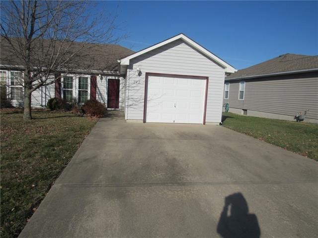 742 Pinewood St, Gardner, KS 66030