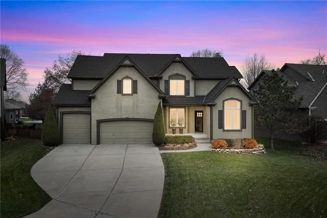 14352 Bond St, Overland Park, KS 66221