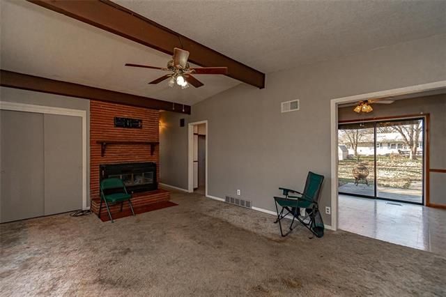 1440 S Maple St, Ottawa, KS 66067