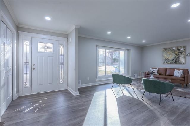 14 E 108th Ter, Kansas City, MO 64114
