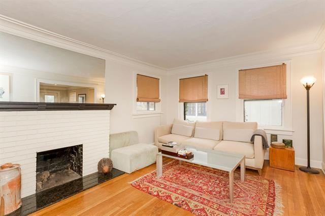 5810 Cherry St, Kansas City, MO 64110
