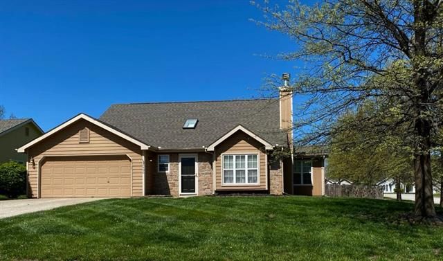 2400 Brett Dr, Lawrence, KS 66049
