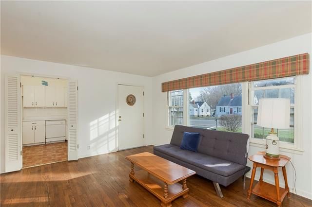 7320 W 75th St, Overland Park, KS 66204