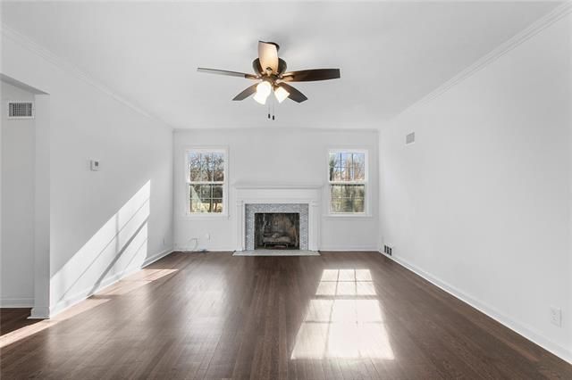 717 E 77th St, Kansas City, MO 64131