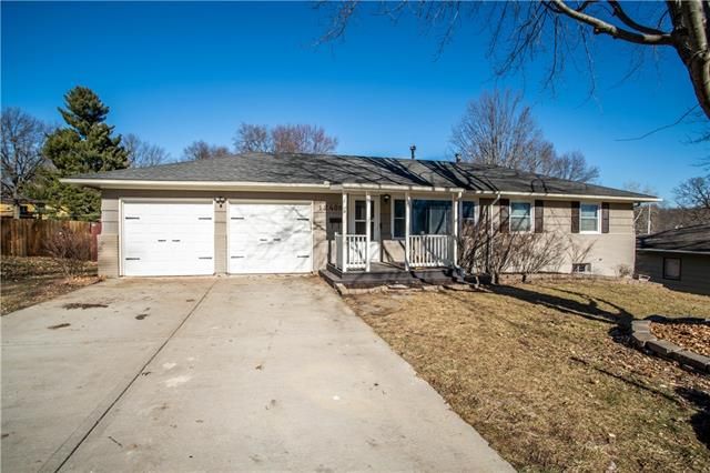 12408 E 53 St, Kansas City, MO 64133