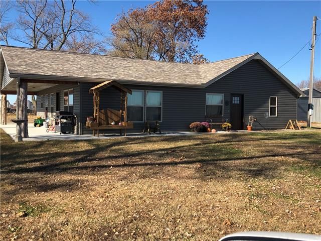 21070 S 1600 Rd, Nevada, MO 64772
