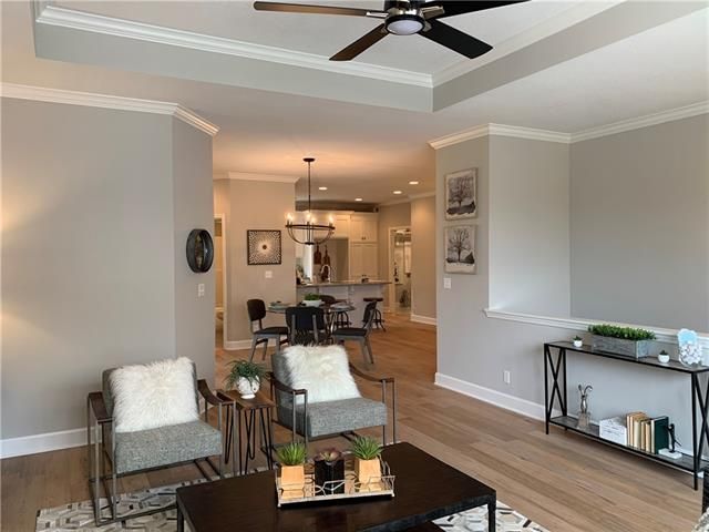 726 E 110th Ter, Kansas City, MO 64131