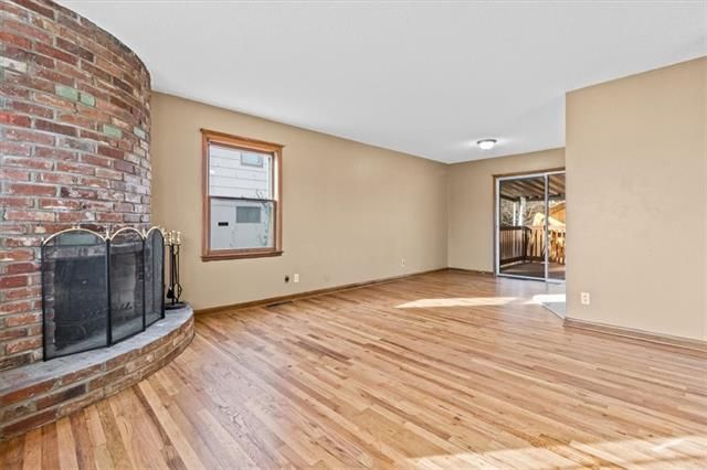 7624 E 75th St, Kansas City, MO 64138
