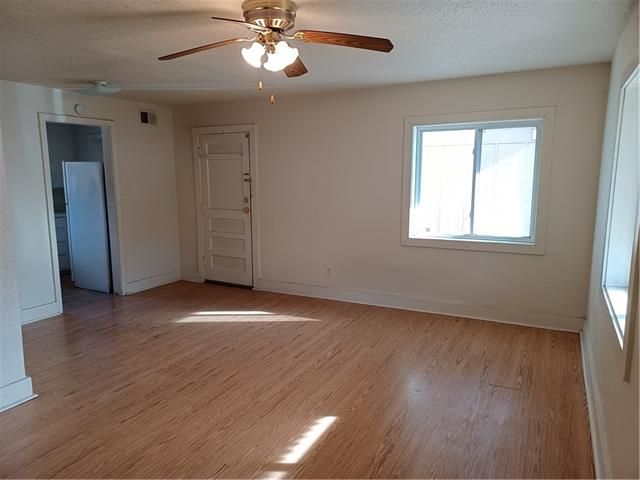 2212 E 75th St, Kansas City, MO 64132