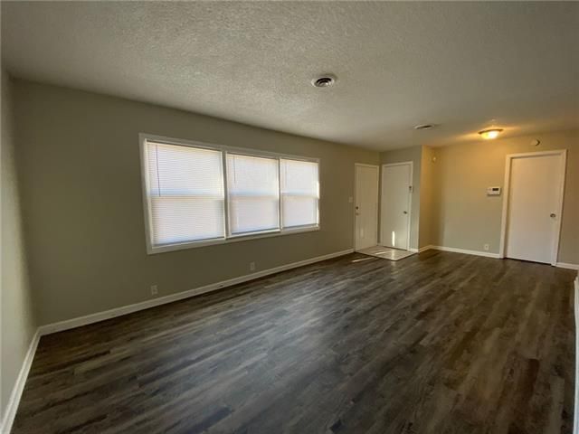 11007 Ewing Ave, Kansas City, MO 64134