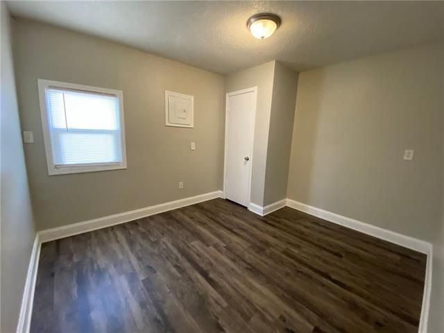 11007 Ewing Ave, Kansas City, MO 64134