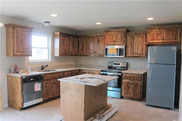 707 Hollis Ave, Belton, MO 64012