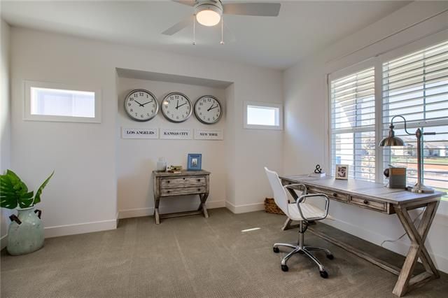 2444 W 180th St, Overland Park, KS 66085