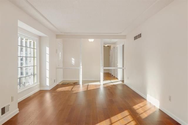11820 E 61 St, Kansas City, MO 64133