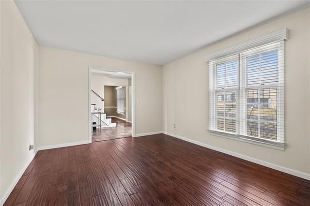 10400 Oakmont St, Overland Park, KS 66215