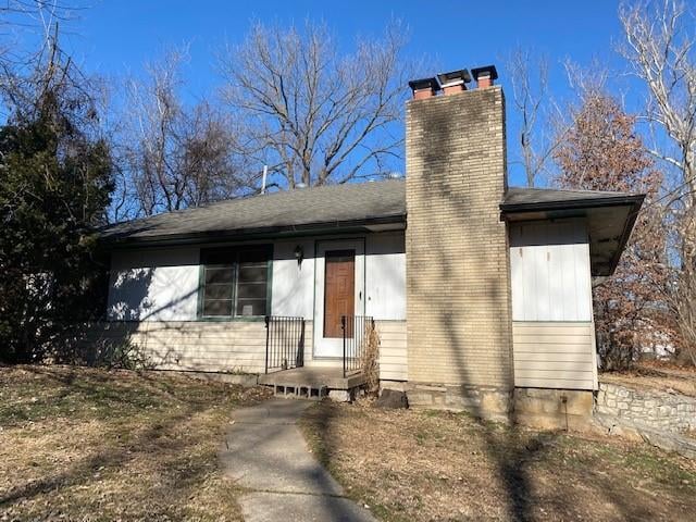 2216 39th Ter, Kansas City, MO 64116