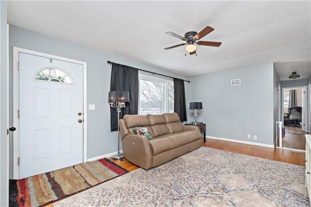 12106 E 52nd Ter, Kansas City, MO 64133