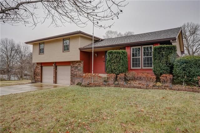 7 NE 101 Pl, Kansas City, MO 64155