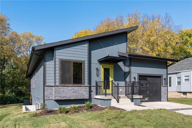 3837 Forest Ave, Kansas City, MO 64109