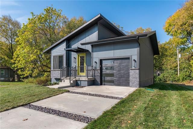 3837 Forest Ave, Kansas City, MO 64109